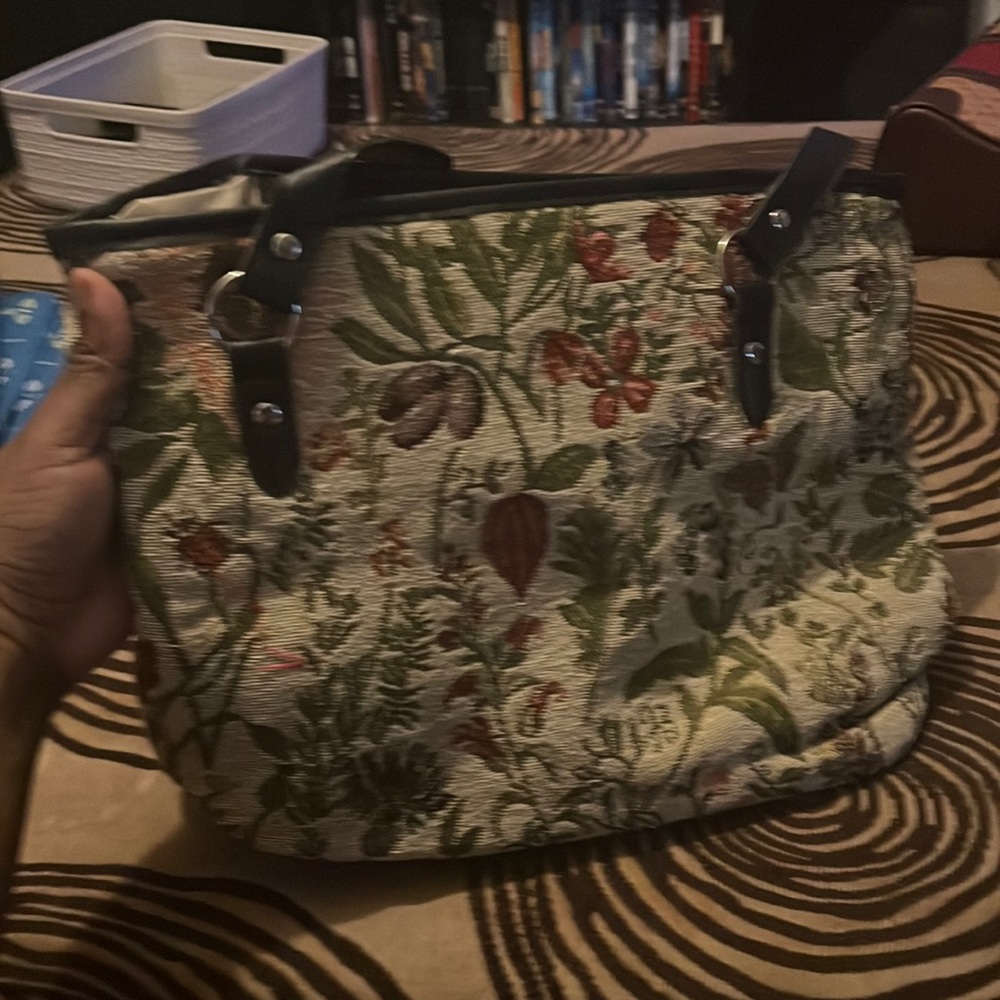 Women’s purse